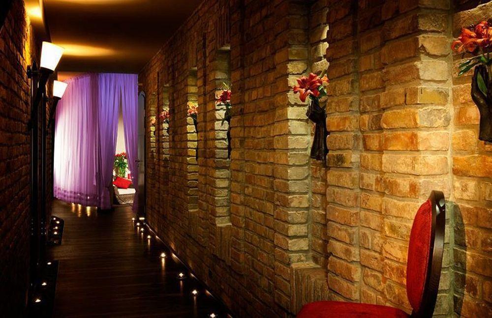 Hotel Remes โอปาเลนิซา ภายนอก รูปภาพ
