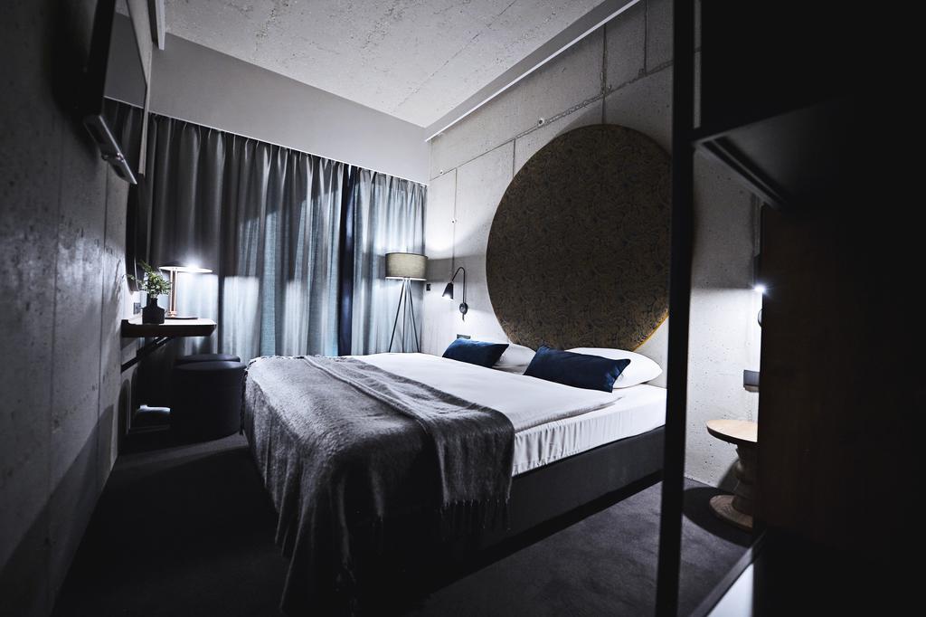 Hotel Remes โอปาเลนิซา ภายนอก รูปภาพ