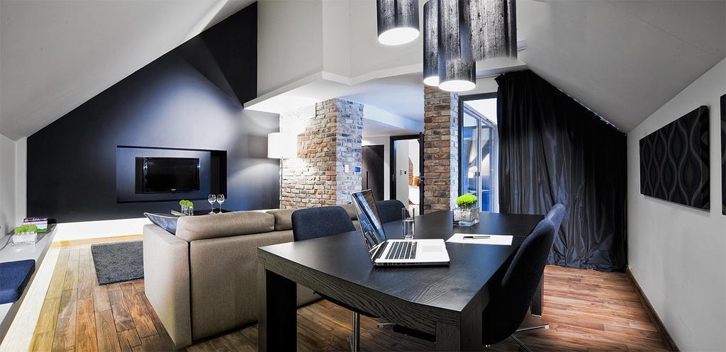 Hotel Remes โอปาเลนิซา ภายนอก รูปภาพ