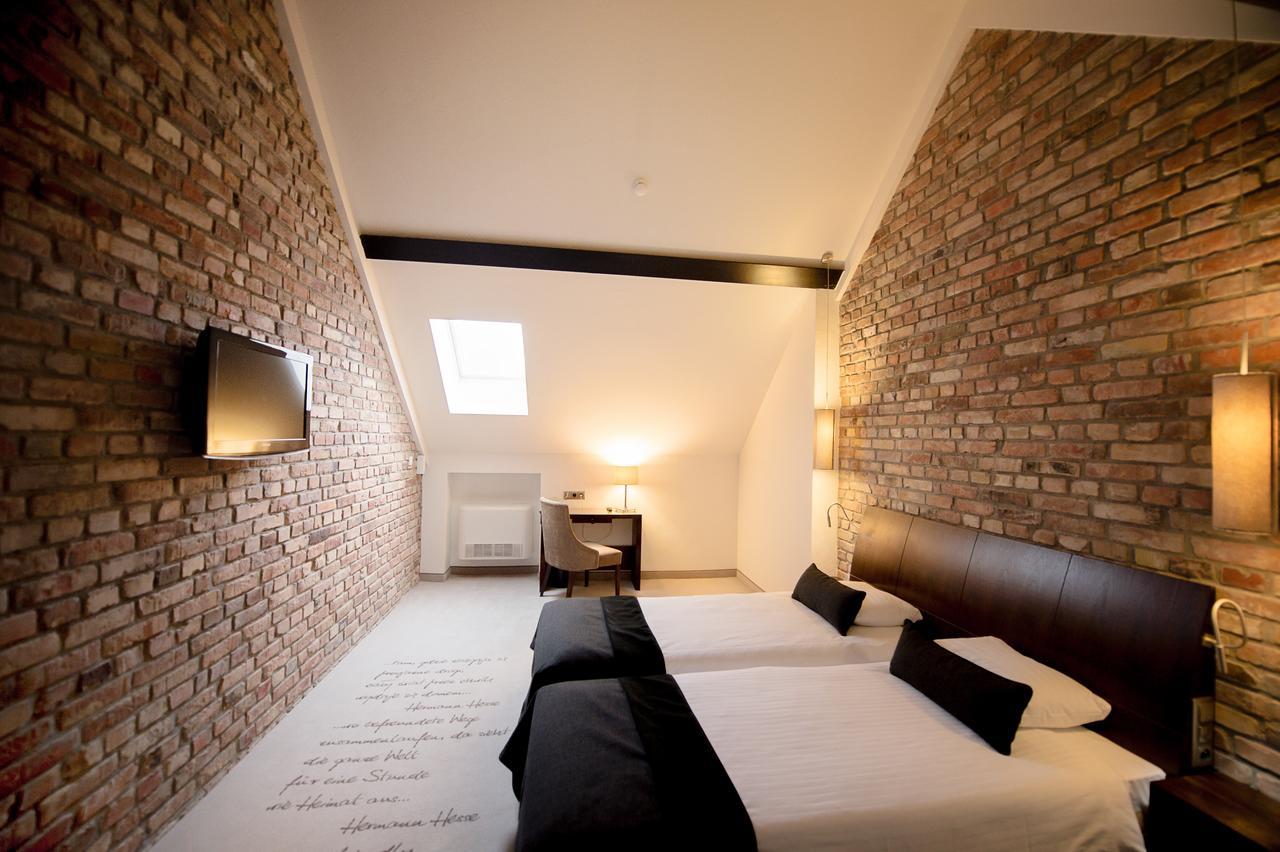 Hotel Remes โอปาเลนิซา ภายนอก รูปภาพ