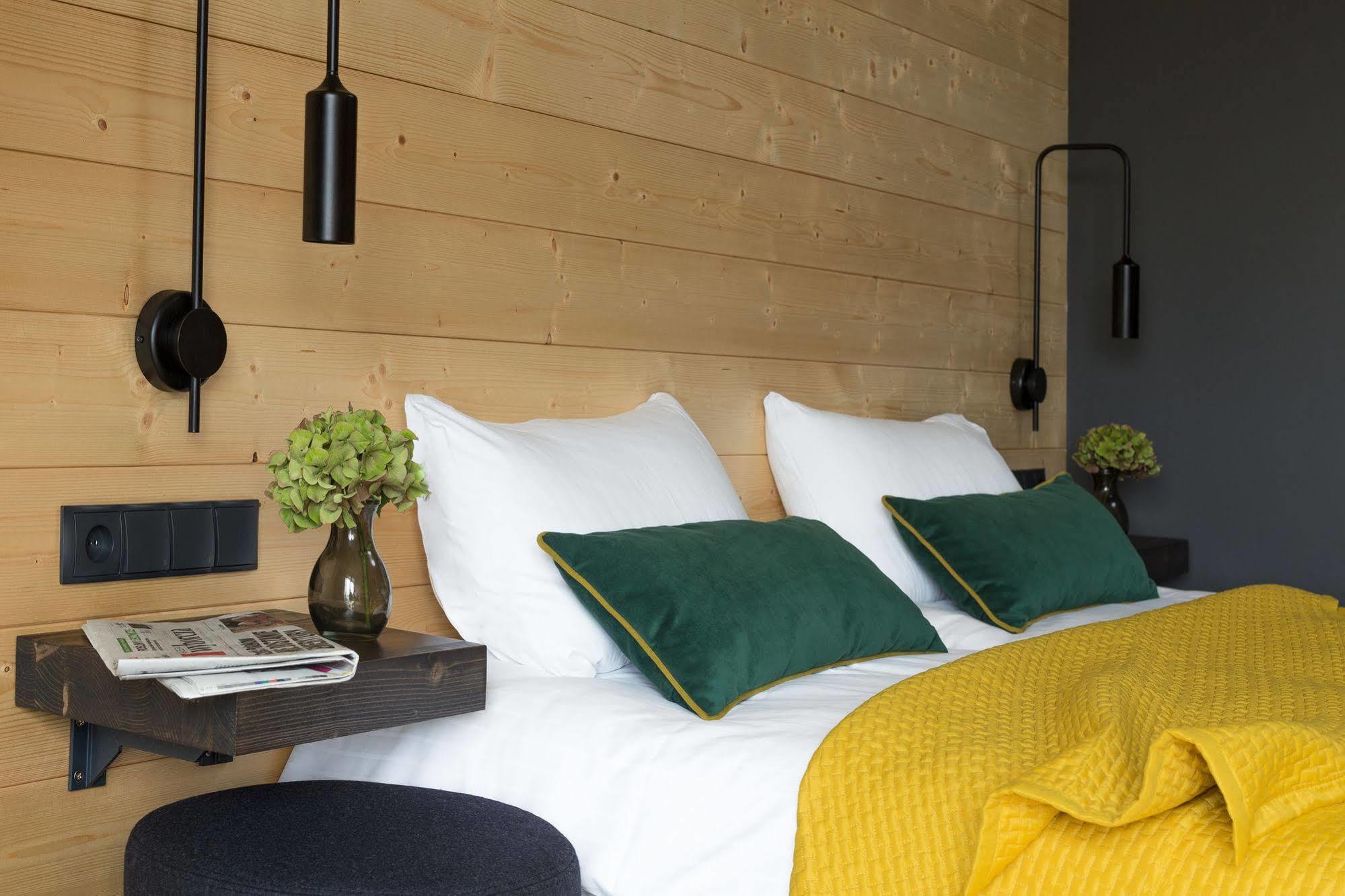 Hotel Remes โอปาเลนิซา ภายนอก รูปภาพ